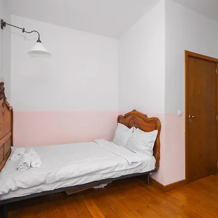 2bd Flat - 2 Min To Vitosha Blvd